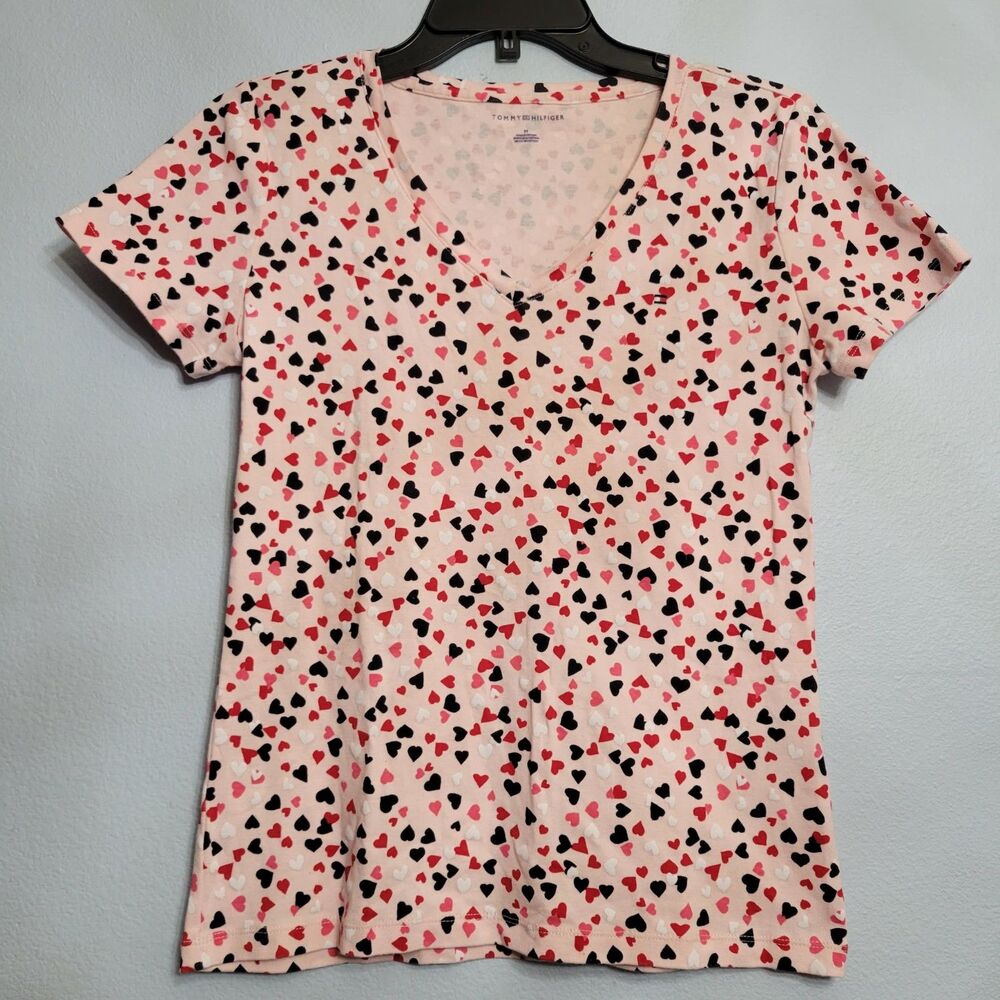 Tommy Hilfiger Womens MED Heart Print V-Neck T-Shirt Valentine's Coquette Preppy